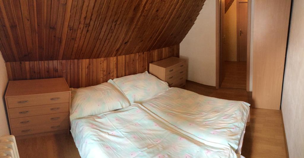 Chata Martina Bešeňová Rum bild